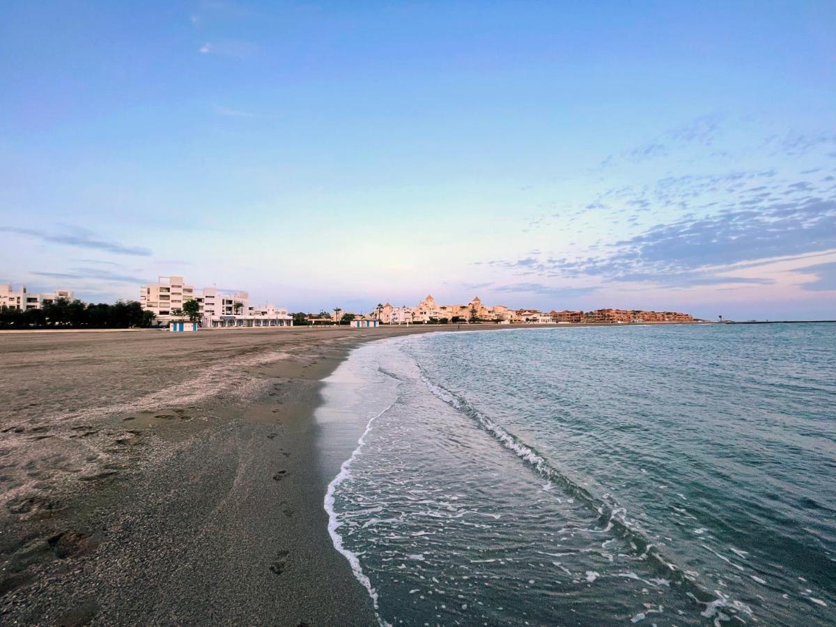 Primera Linea De Playa De Martina Almerimar Exterior foto